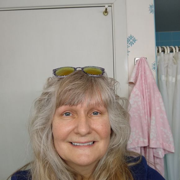 Meet your Posher, Dorry - Picture 1 of 1